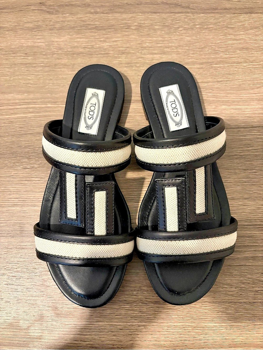 Tod's T-Strap Flat Slide Sandals